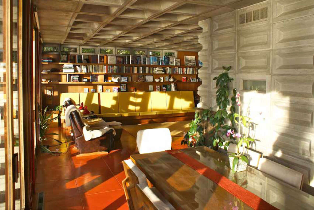 Tour Frank Lloyd Wright's Tracy House on Sunday
