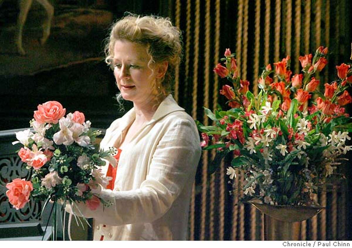 Forceful 'Hedda' struggles for focus at times
