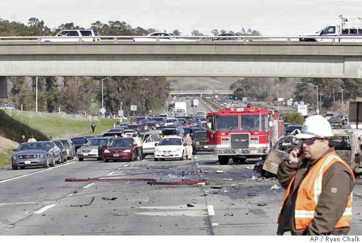 VACAVILLE / 3 killed, 8 hurt in I80 crashes after car jumps divider