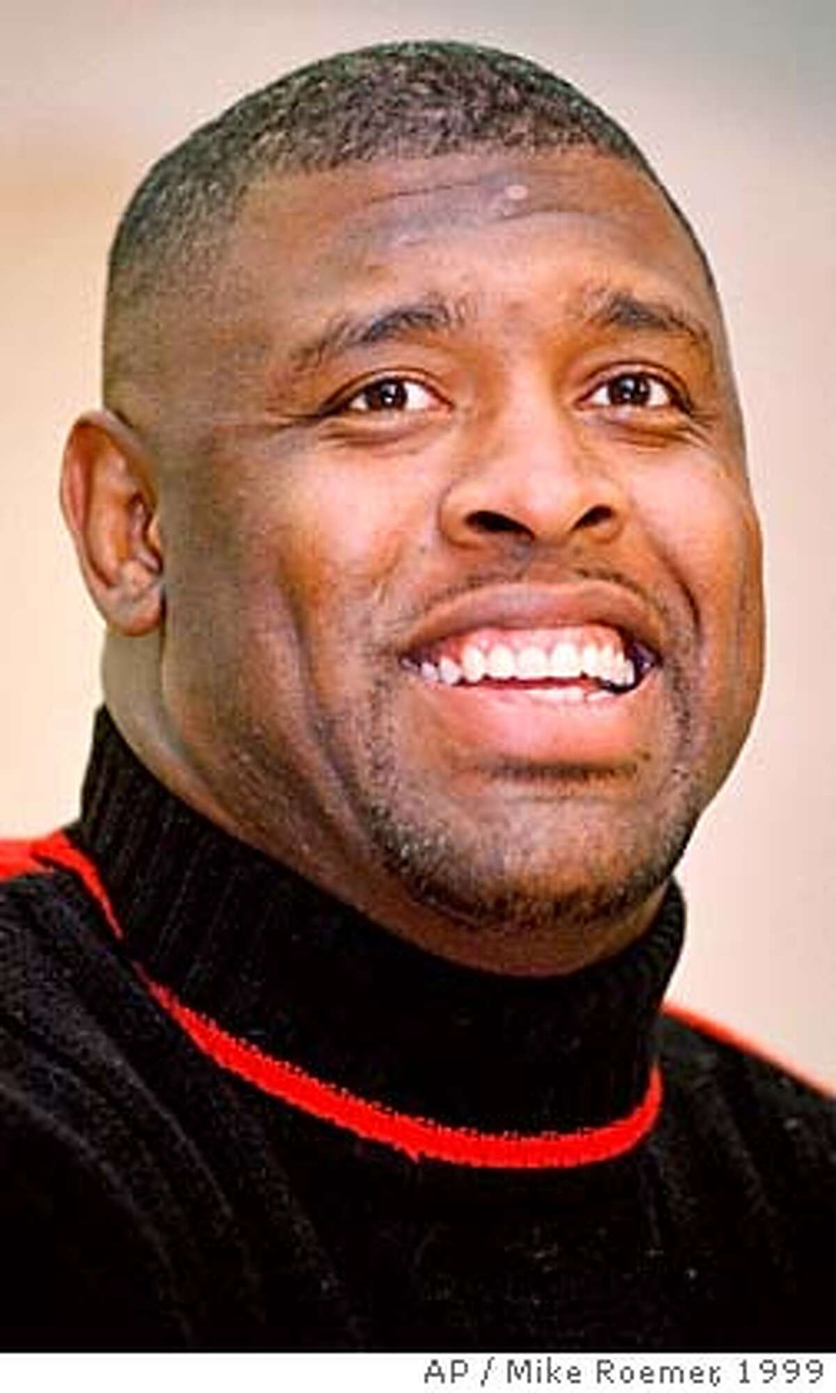 REGGIE WHITE 19612004 / 'Minister of Defense' had effect on, off