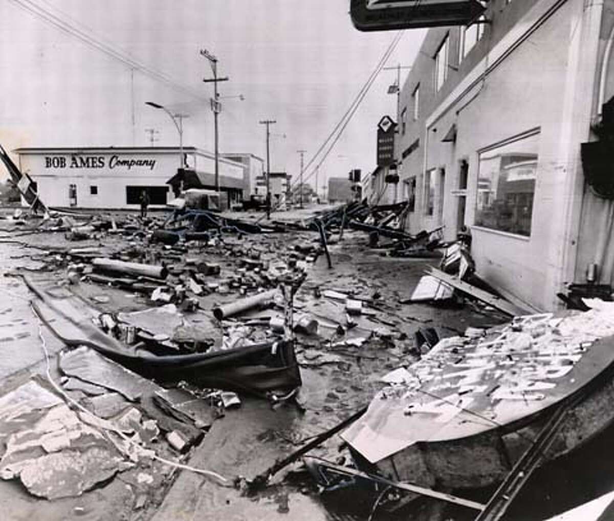 Crescent city tsunami sirens