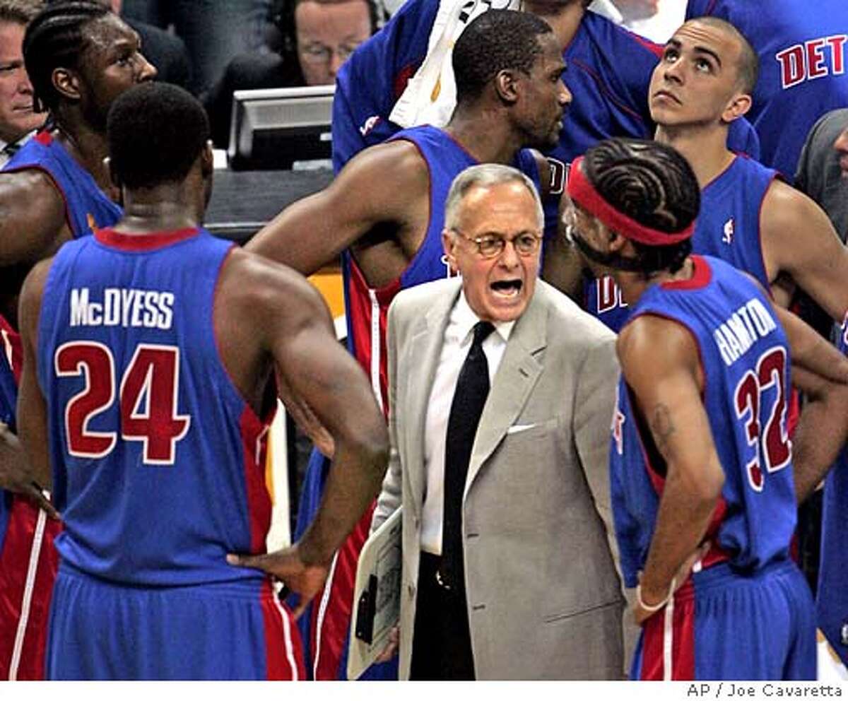 Spurs too sharp / San Antonio stomps Detroit as Pistons get exasperated