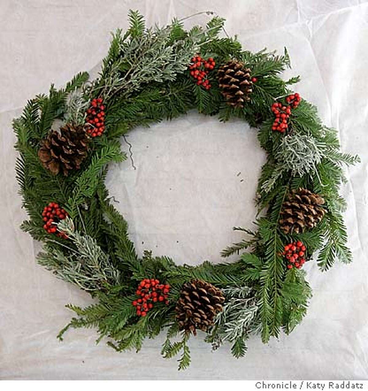 Simple-to-make wreath is a festive holiday greeting