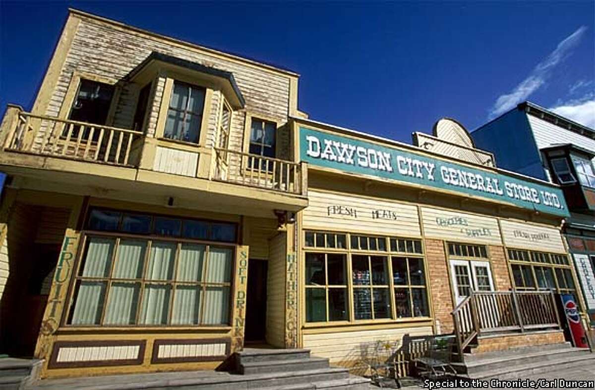 DESTINATION Western Canada / Lonely road north / Desolate beauty