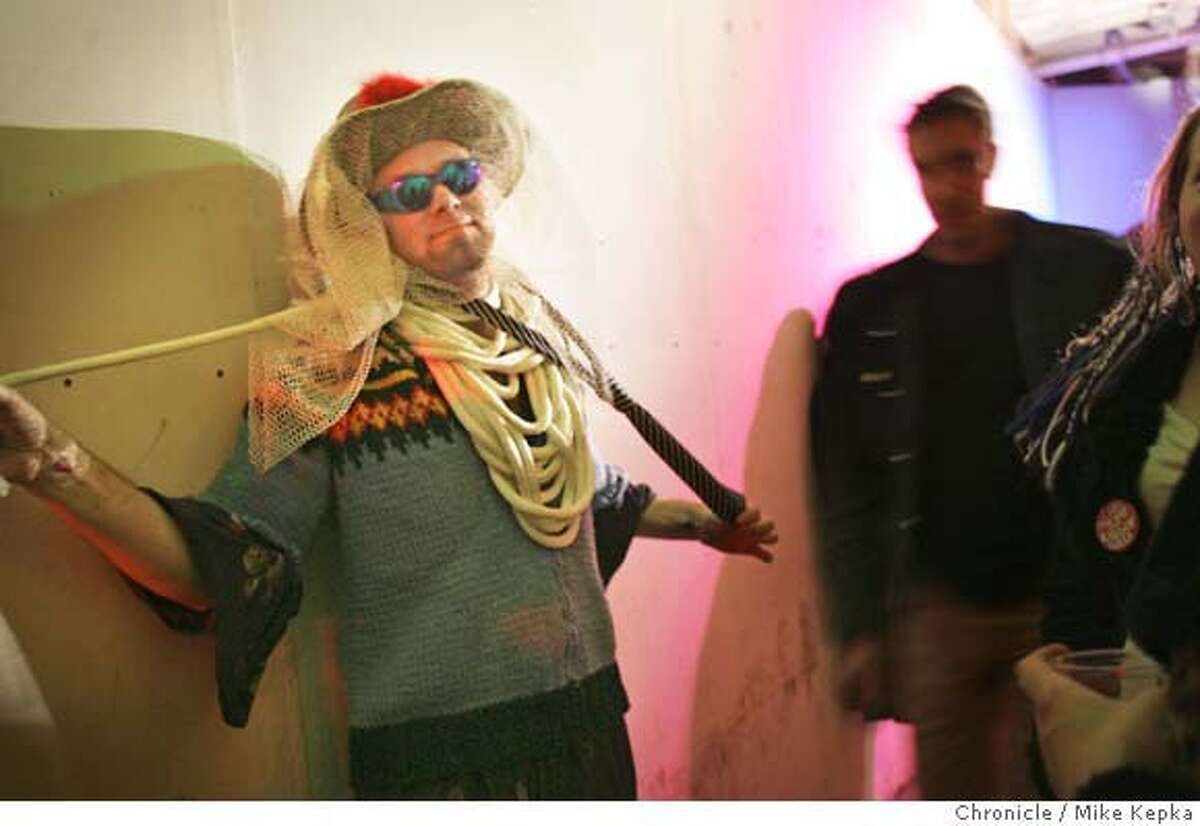 SPREADING THE FLAMES / BURNING MAN AT 20: Acolytes take a creative ...