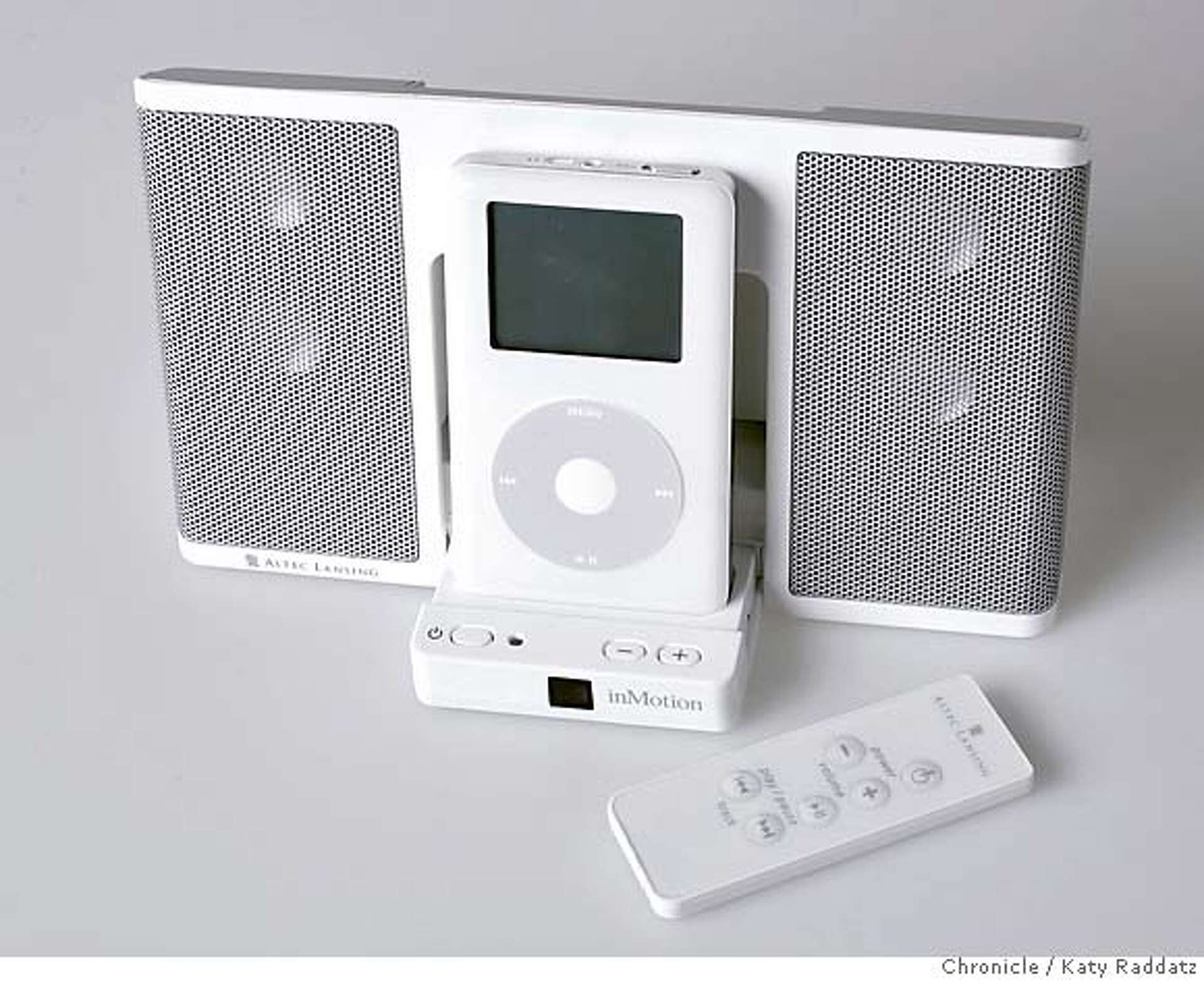 Peripherals for the iPod / The instant iCon isn't enough. Now you