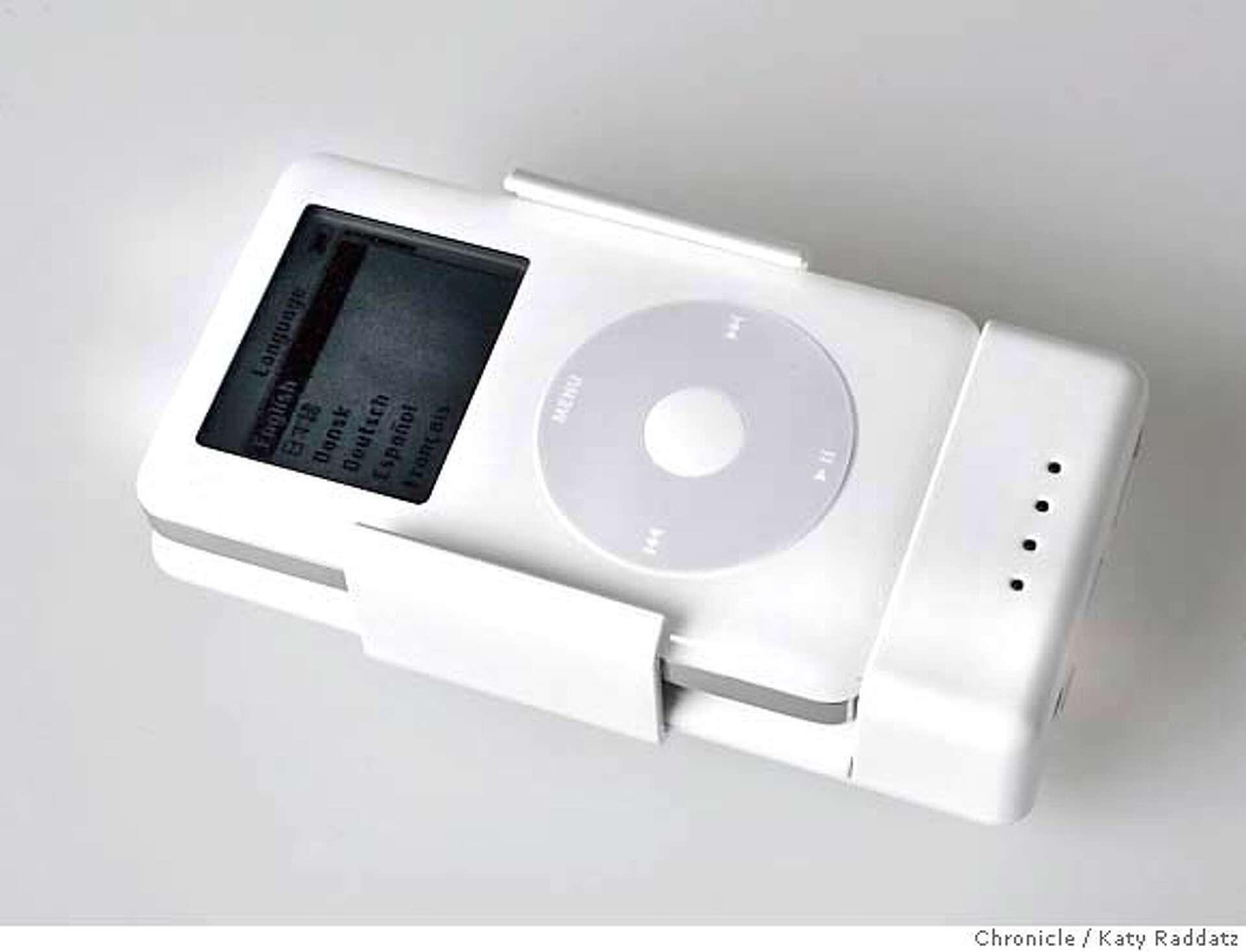 Peripherals for the iPod / The instant iCon isn't enough. Now you