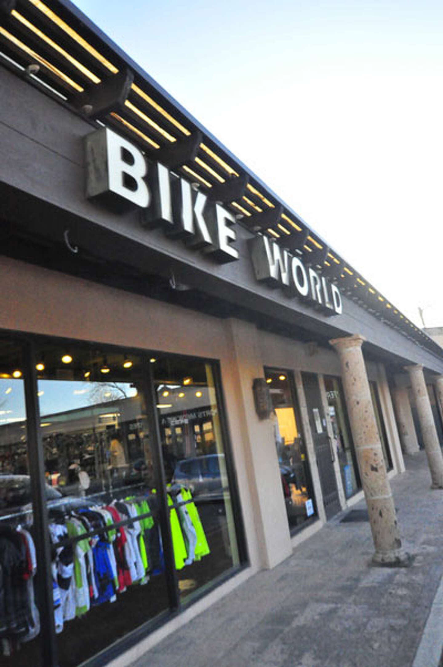 Bike, coffee shops partner up