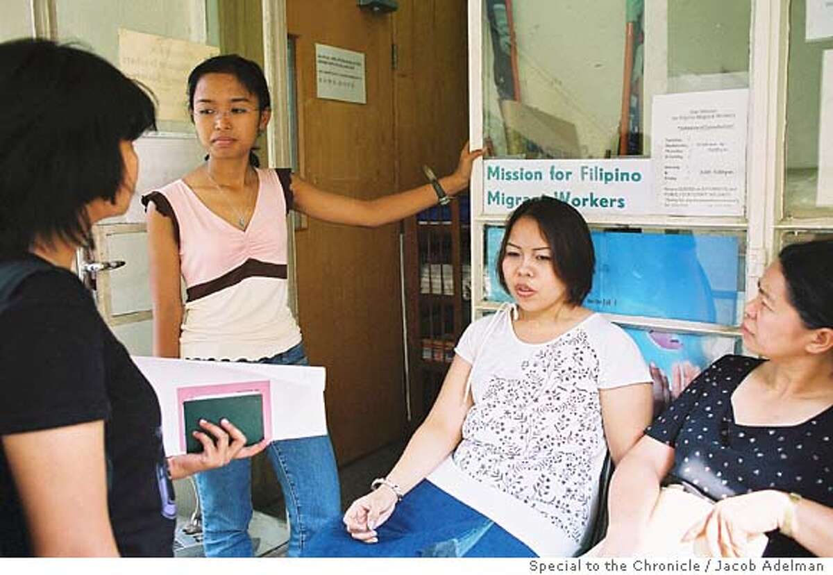 Hong Kong S Filipino Maids Aid Indonesian Newcomers Seasoned Workers