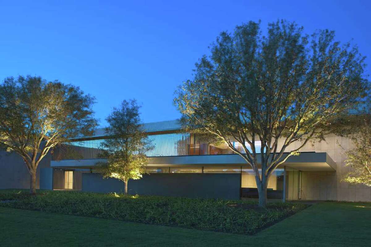 1) The new Asia Society Texas Center, designed by Yoshio Taniguchi, aims for minimalist, International Style perfection: an opulent nothingness.