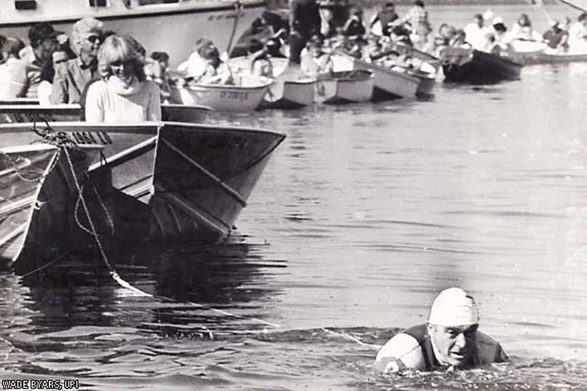 Raising the bar / At 88, fitness guru Jack LaLanne can run circles