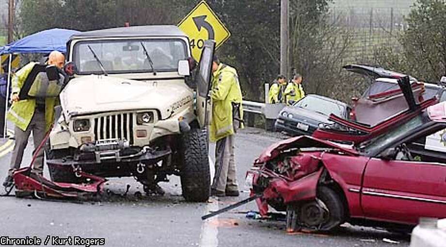 4 Farmworkers Killed In Crash Napa County Compact Crossed Chp Officers Investigate A Car Accident On Hwy 121 Between Napa And Sonoma That Left