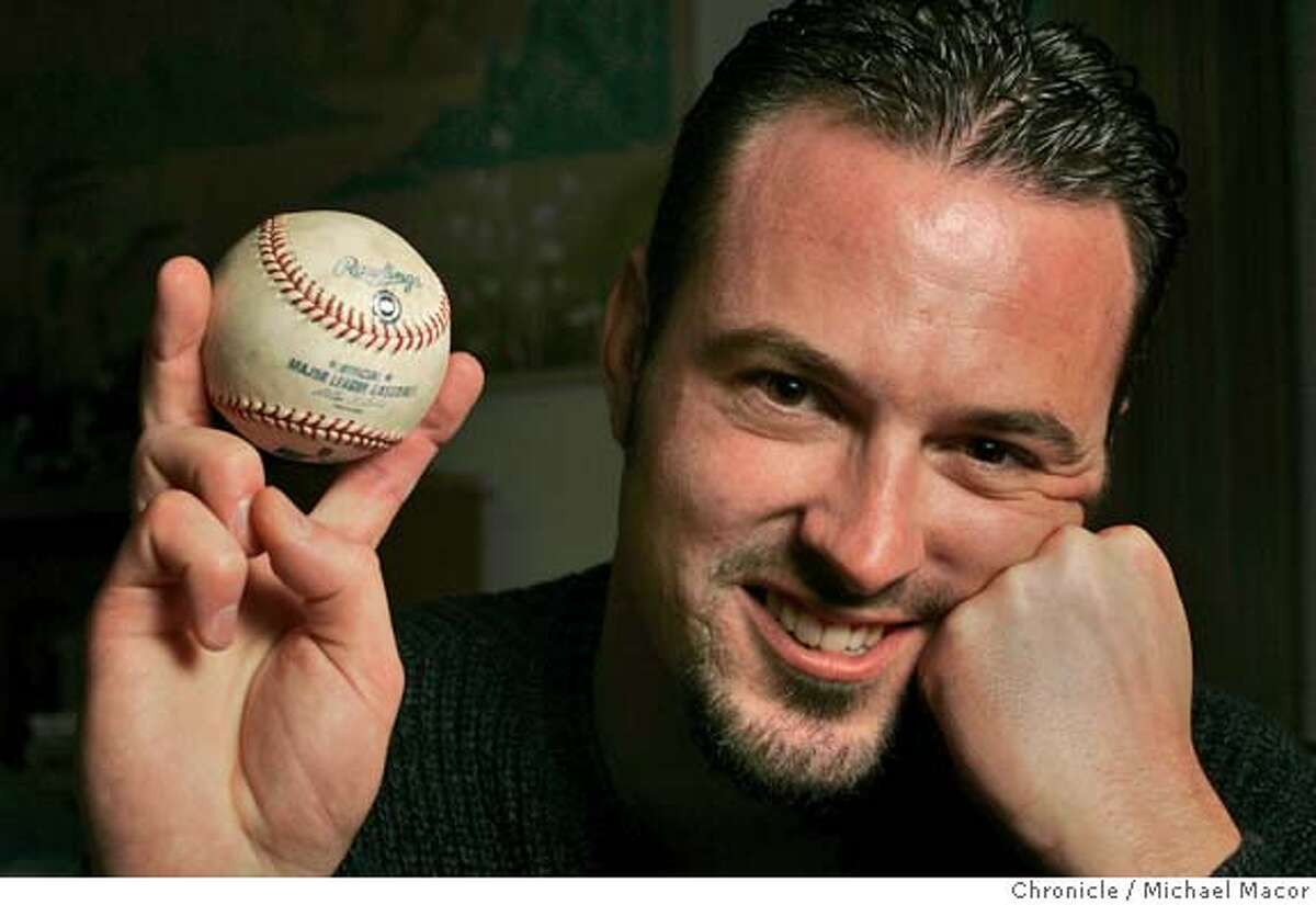 bondsball_010_mac.jpg Williams with the ball that went for $804,129 on ebay . The auction for Barry Bonds' 700th homerun ball ends Wednesday. Steven Williams, the Pacifica man who has the ball, and his lawyers will hold a press conference announcing the winning bidder after the sale ends. 10/27/04 Pacifica, CA Michael Macor / San Francisco Chronicle Mandatory Credit for Photographer and San Francisco Chronicle/ - Magazine Out Metro#Metro#Chronicle#10/28/2004#ALL#5star##0422435832