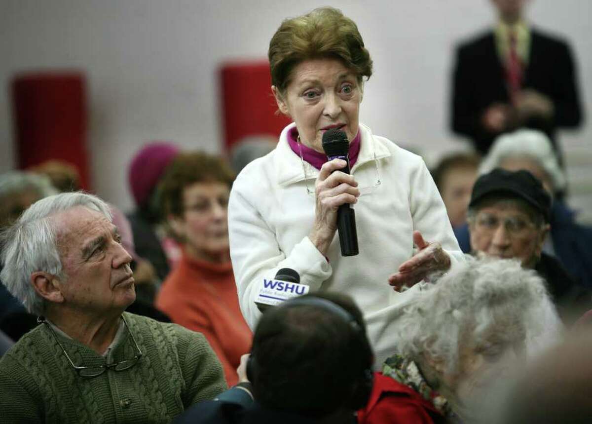 Kate Tepper of Norwalk voices her concerns during a public meeting on the planned closing of the Norwalk Social Security office at the Norwalk Senior Center on Thursday, January 19, 2012.