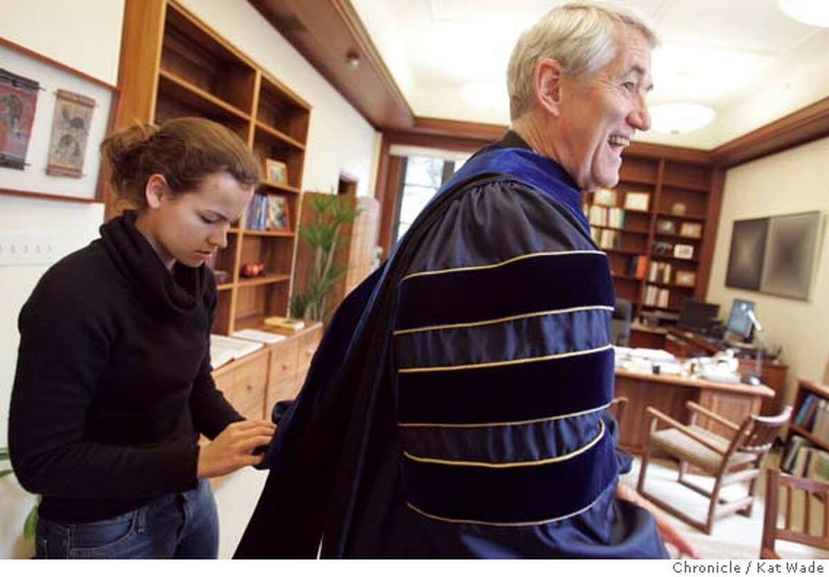 BERKELEY / UC inauguration lets professors show their colors / Academic