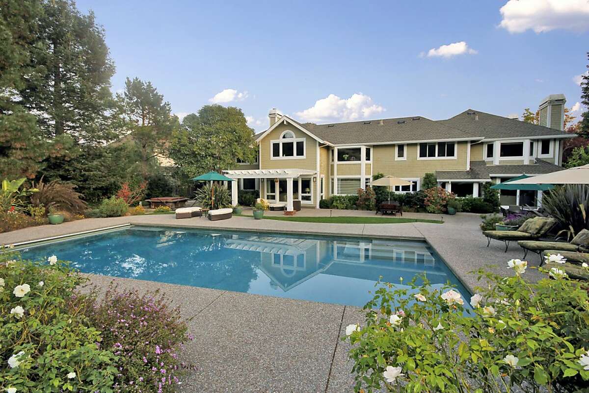 Spacious San Rafael modern home with pool