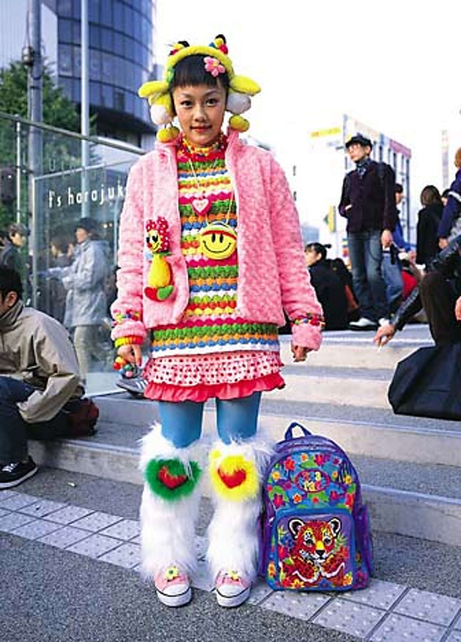 FRUITS PHAIDON ストリートファッション TOKYO A-GO-GO / COOL TEENS IN HARAJUKU MAKE A FASHION
