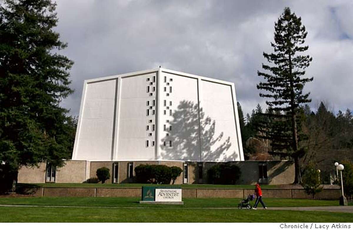 NAPA COUNTY / Adventist college in Angwin faces dilemma over growth