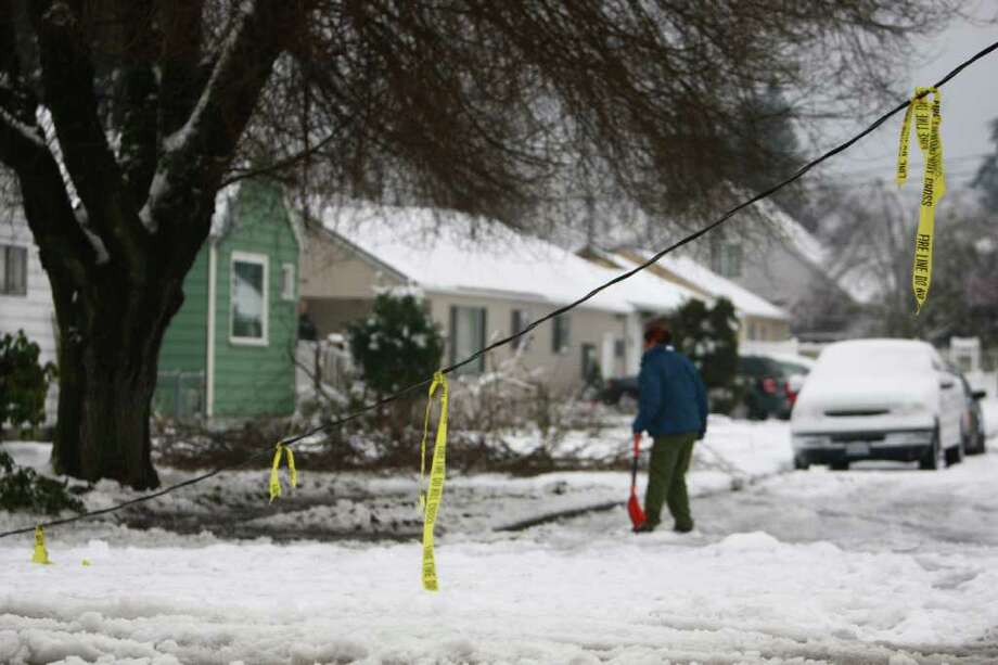 Ice storm hits Seattle