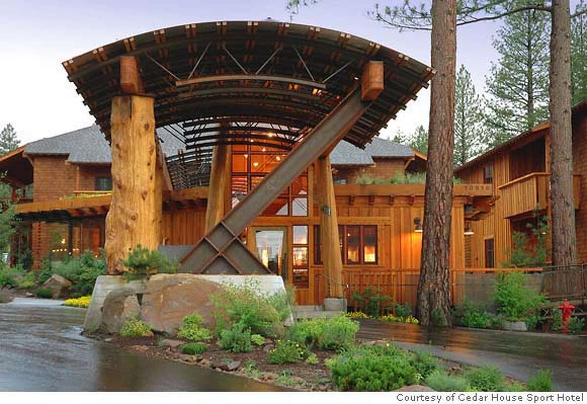 Cozy stay near slopes / Cedar House Sport Hotel, Truckee