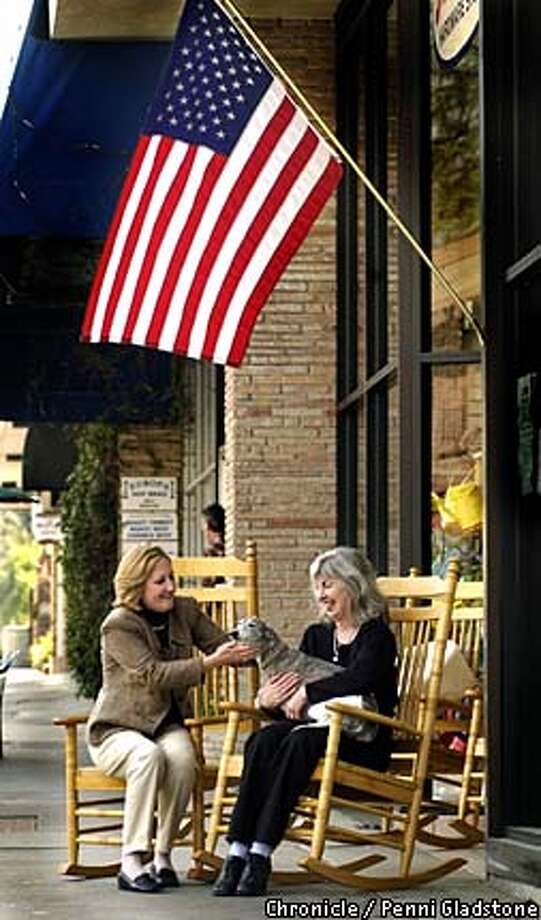 Through The Tunnel Old Time Charm Of Orinda Sfgate Neighbor30 C 25feb03 Mg Pg Amy Worth And Laura Abrams Her