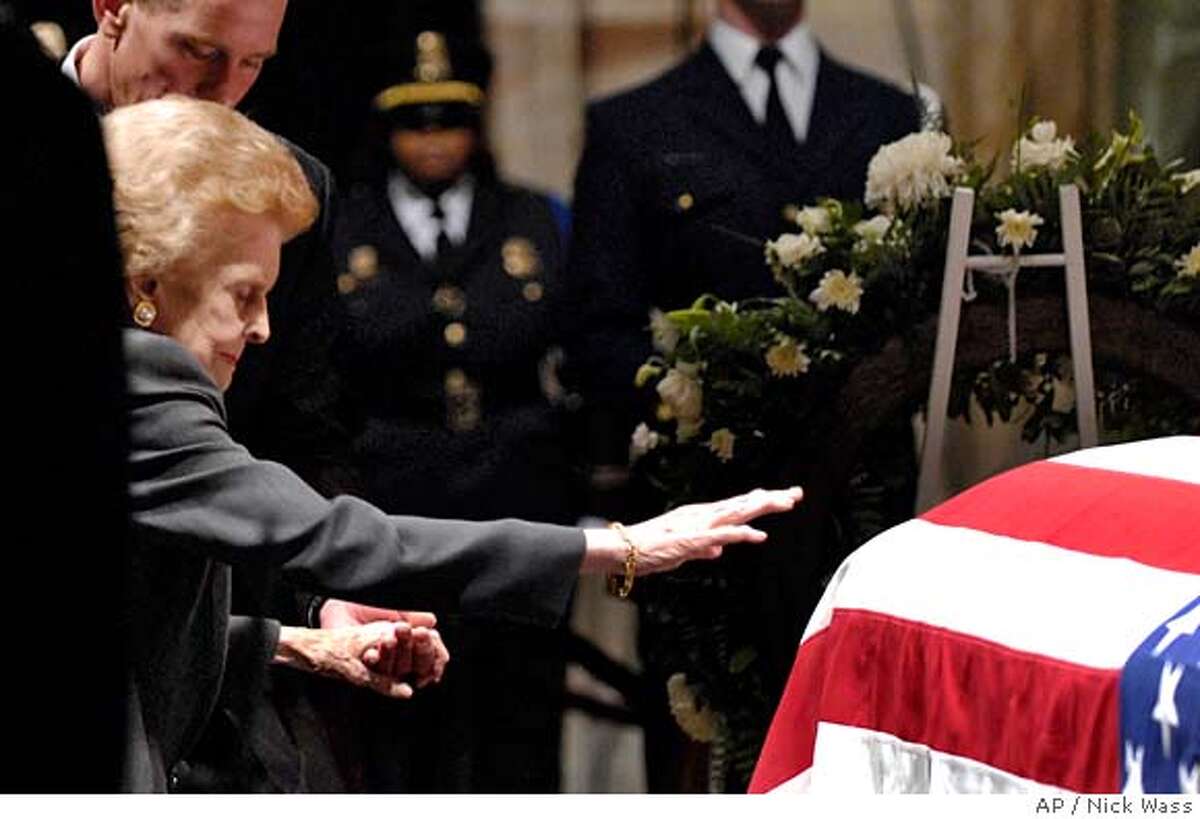 Bush pays his respects to Ford / President will give eulogy at today's ...