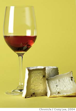 UC Davis study challenges classic wine-cheese pairings