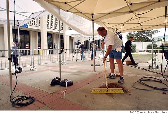 Respected ABC7 aerial photojournalist Mike Davich dies while out reporting