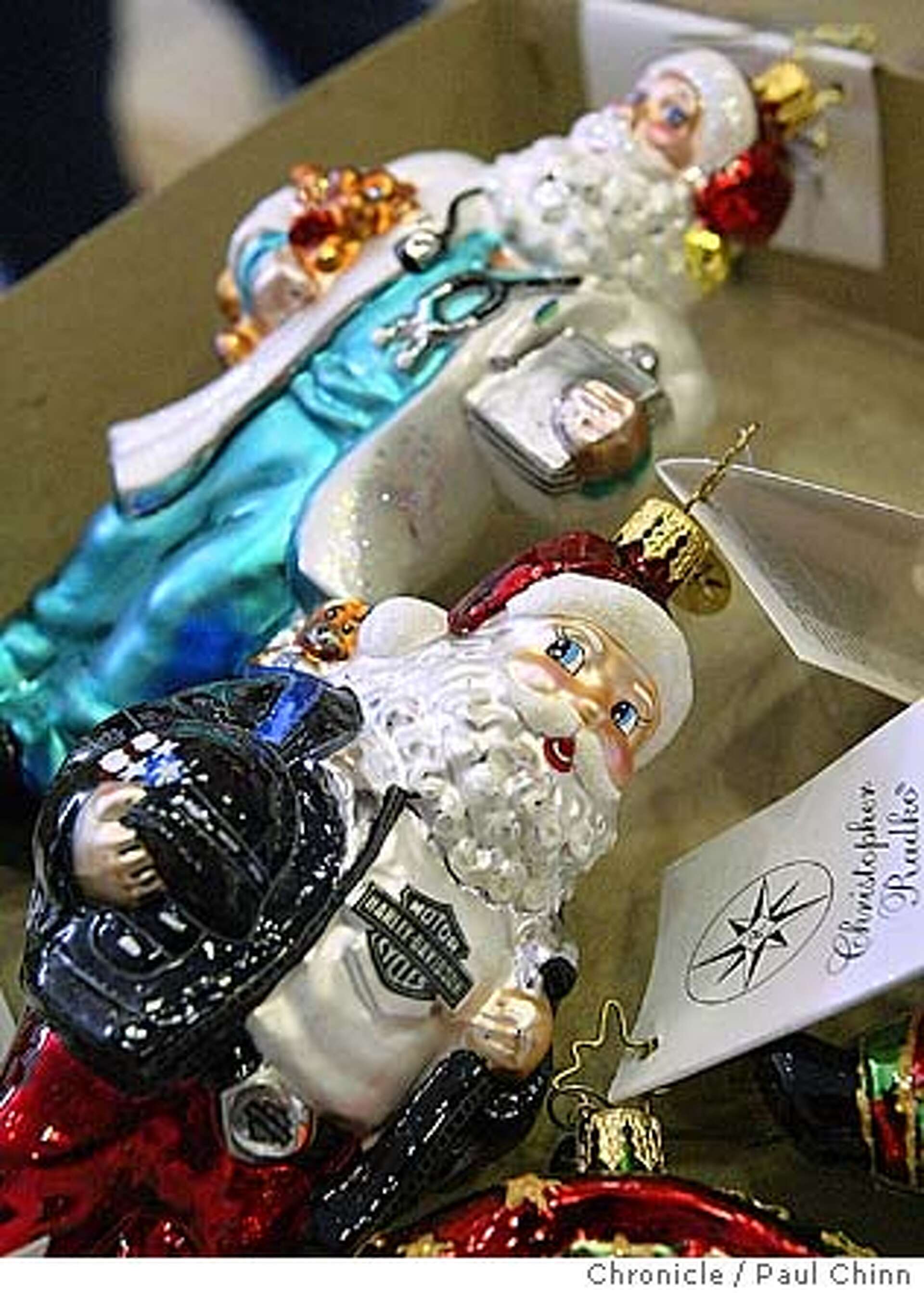 Devoted collectors flock to Union Square to meet ornament king