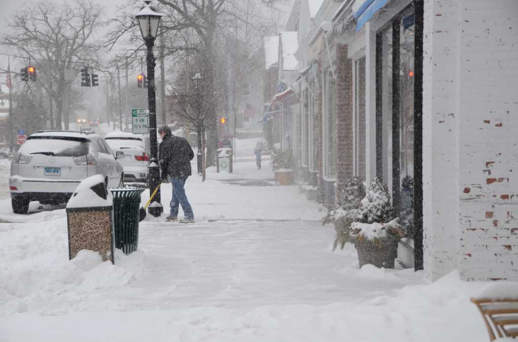 New Canaan poststorm forecast Cold today; wet & warmer tomorrow