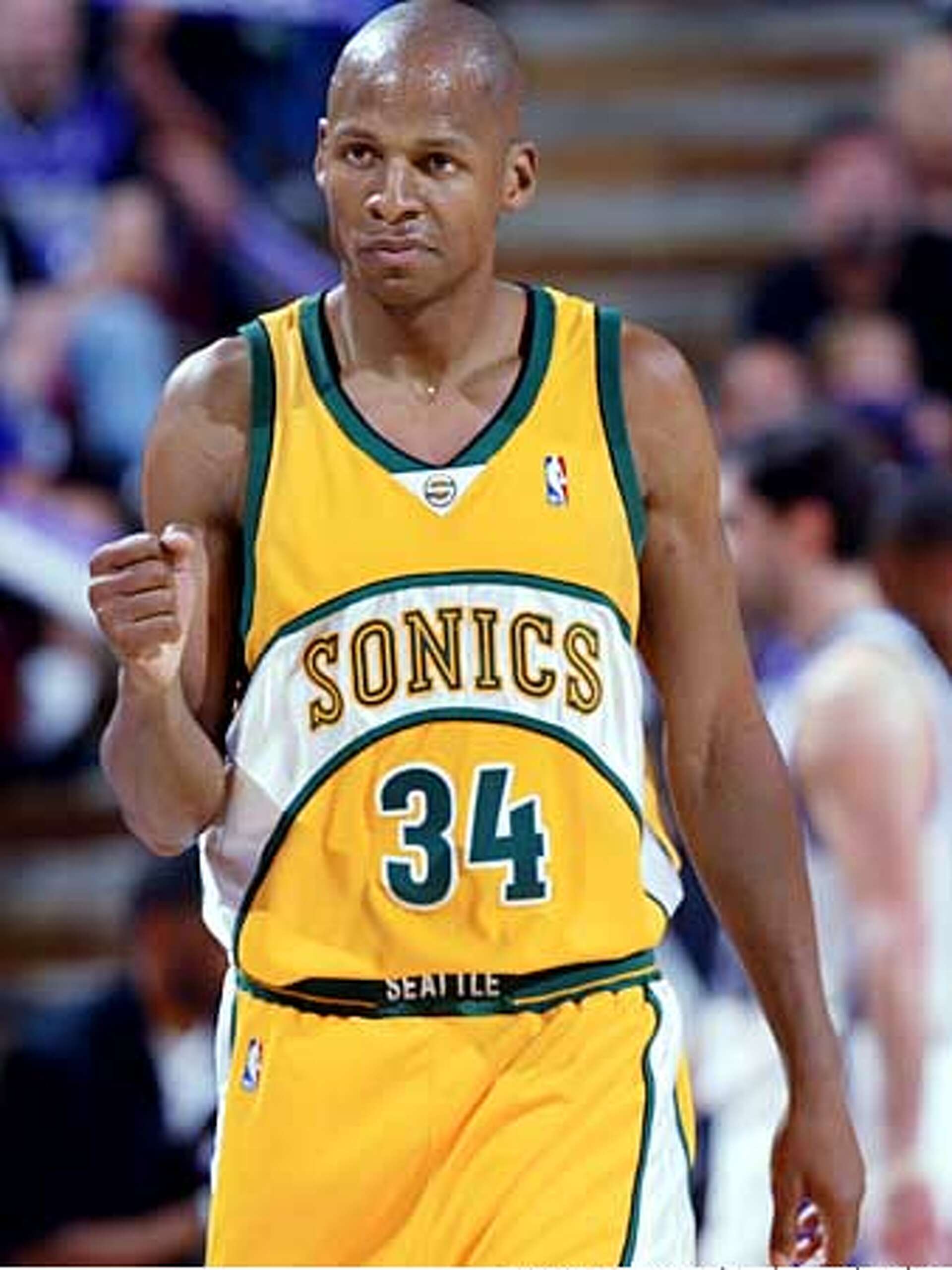 Sonics rally from 19 down, beat Kings in Sacramento