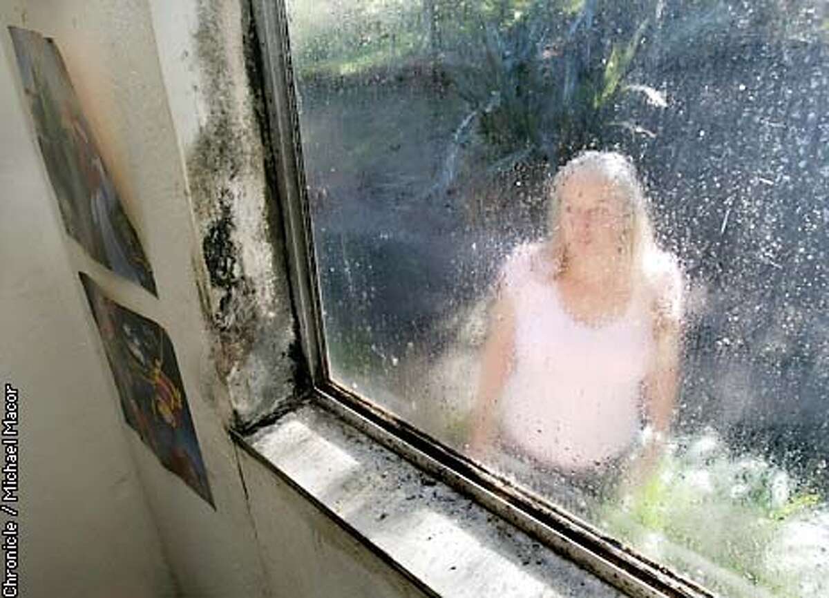 Tenants fed up with mold / Hayward lawsuit against landlord