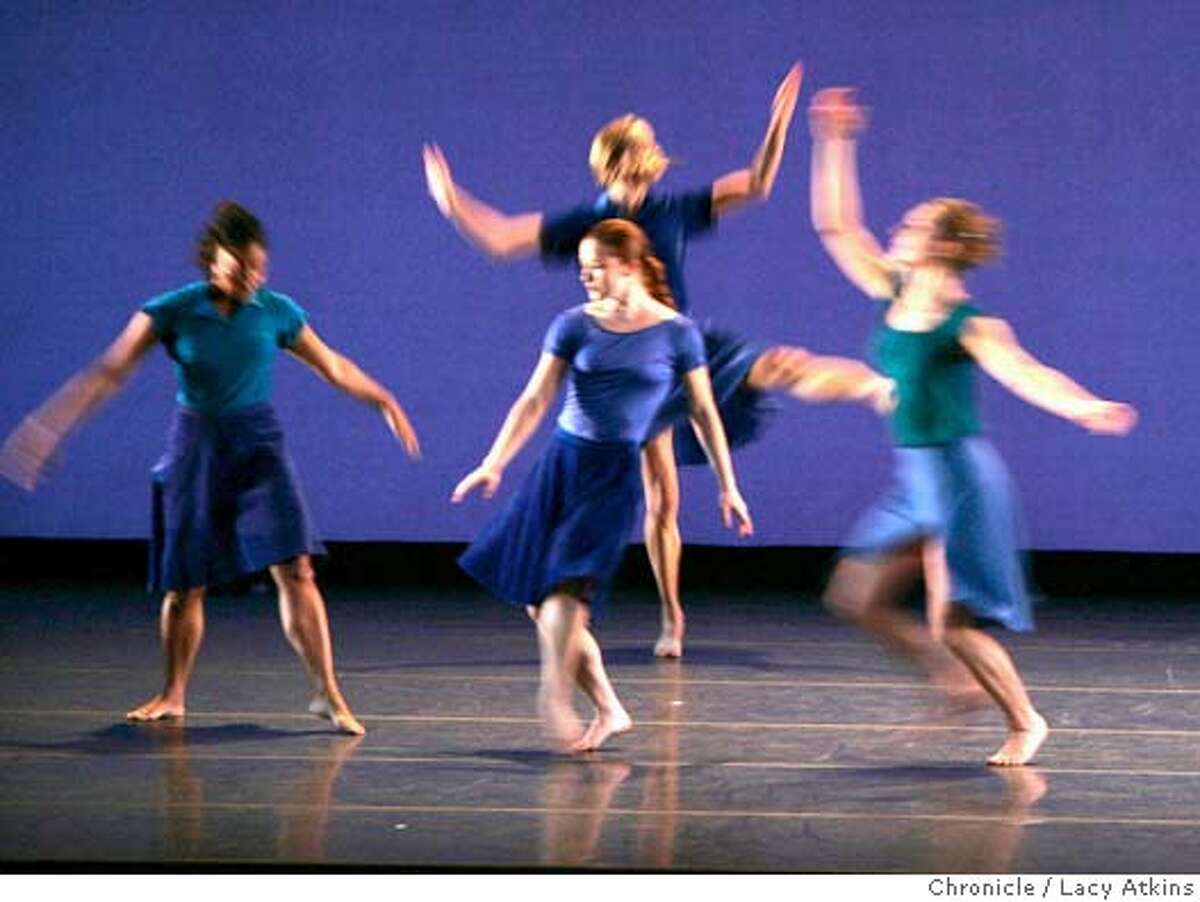 Mark Morris Ballet Co. performs the Rock of Ages, Oct. 28,2004.Dancers are (NOT IN ORDER) Amber Darragh, Rita Donahue, Julie Worden, Michelle Yard. LACY ATKINS/SAN FRANCISCO CHRONICLE Datebook#Datebook#Chronicle#10/30/2004#ALL#Advance##0422438516