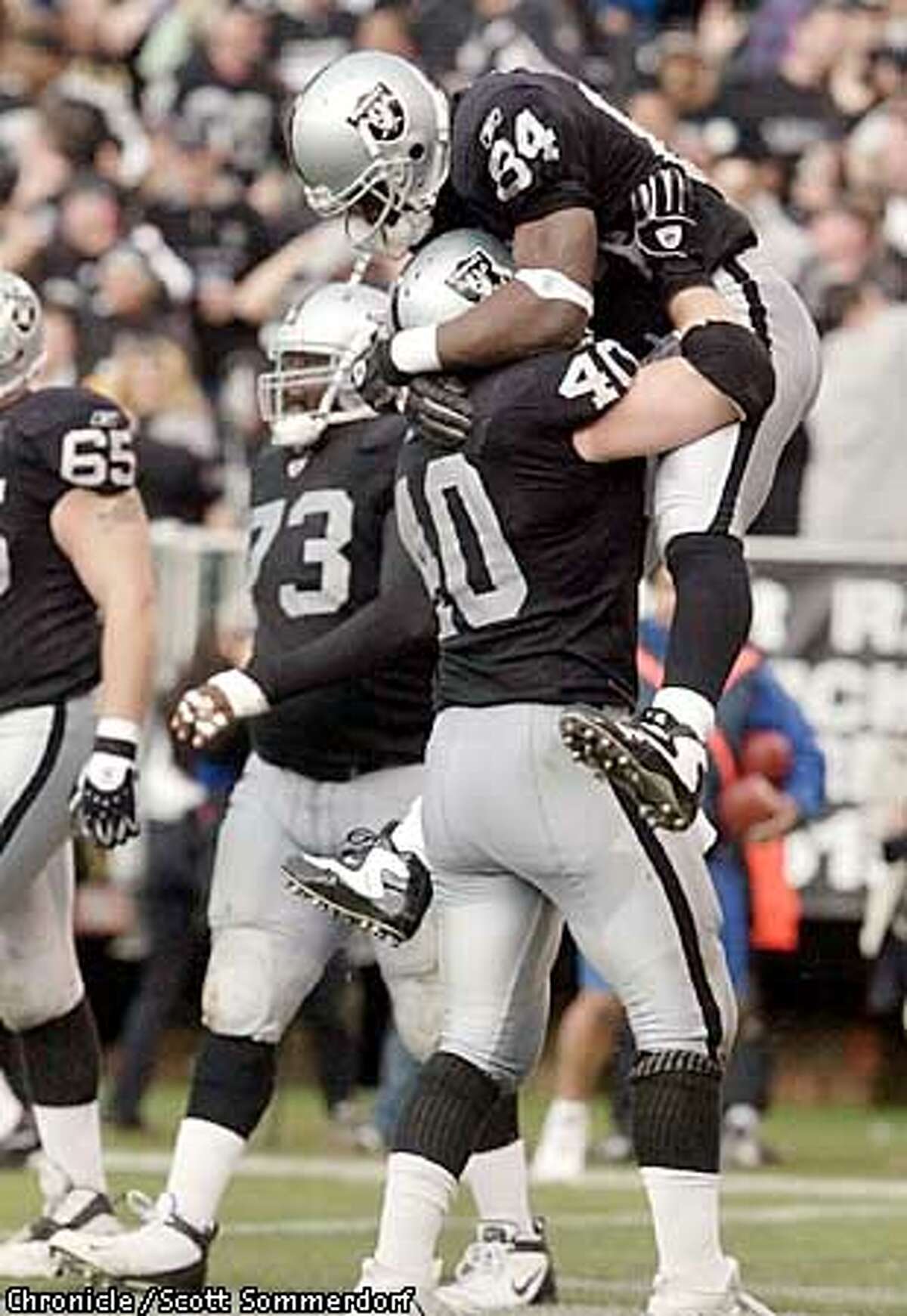 BIG PAIN, BIG GAIN / Raiders pummel Jets after half