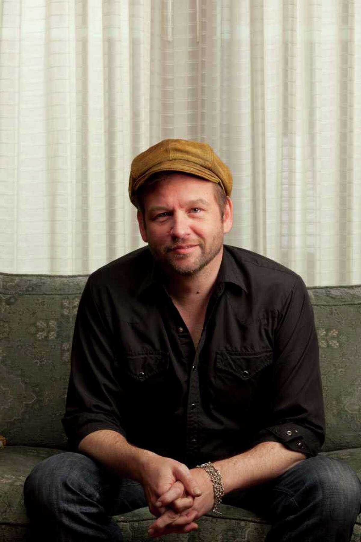 Dallas Roberts beard