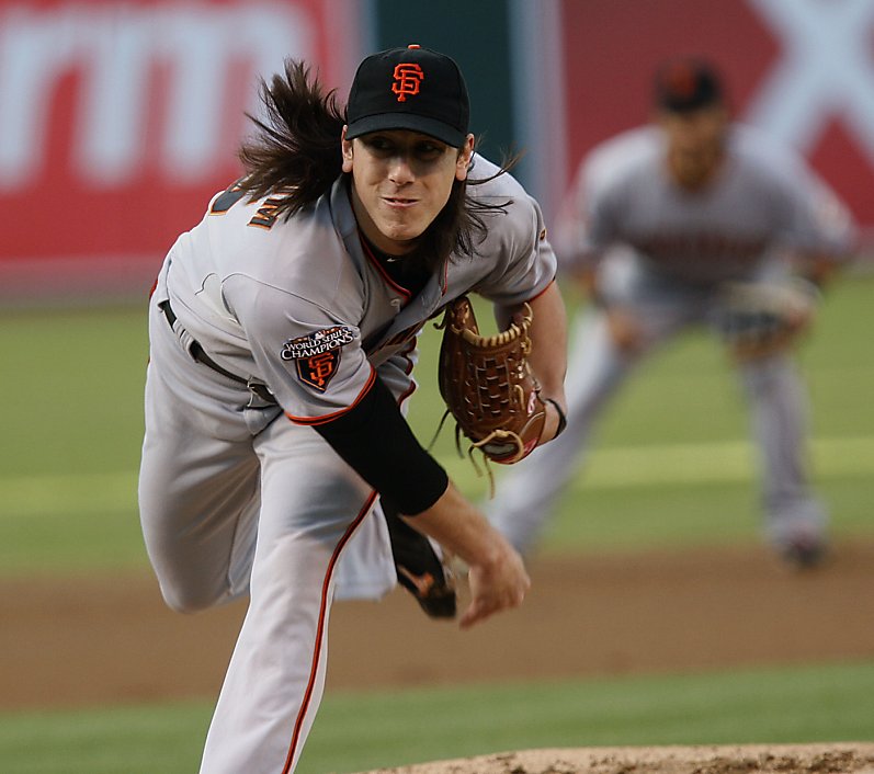 Tim Lincecum Earns 15th Win In Giants' 2-1 Victory Over Fading