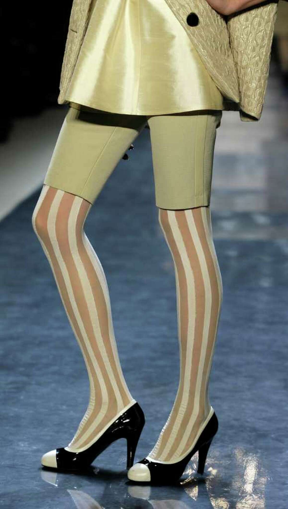 Does pantyhose trend have legs?