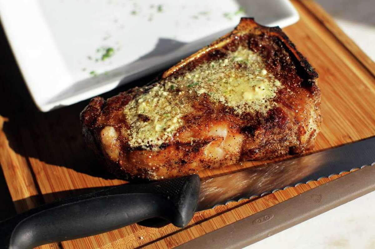 Review Perry's Steakhouse