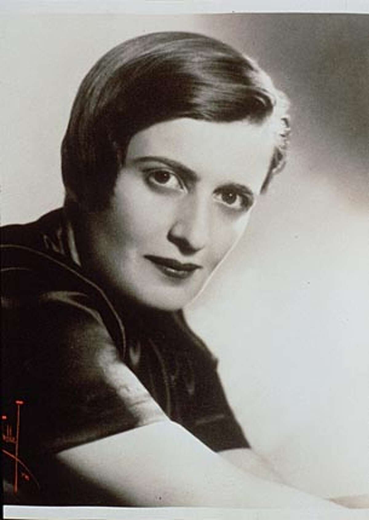 FRI MOVIES 5/C/28APR98/DD/HO--AYN RAND Film documentary of her life entitled: "AYN RAND: A SENSE OF LIFE' Written and directed by Michael Paxton. ALSO RAN: 4/5/99 CAT