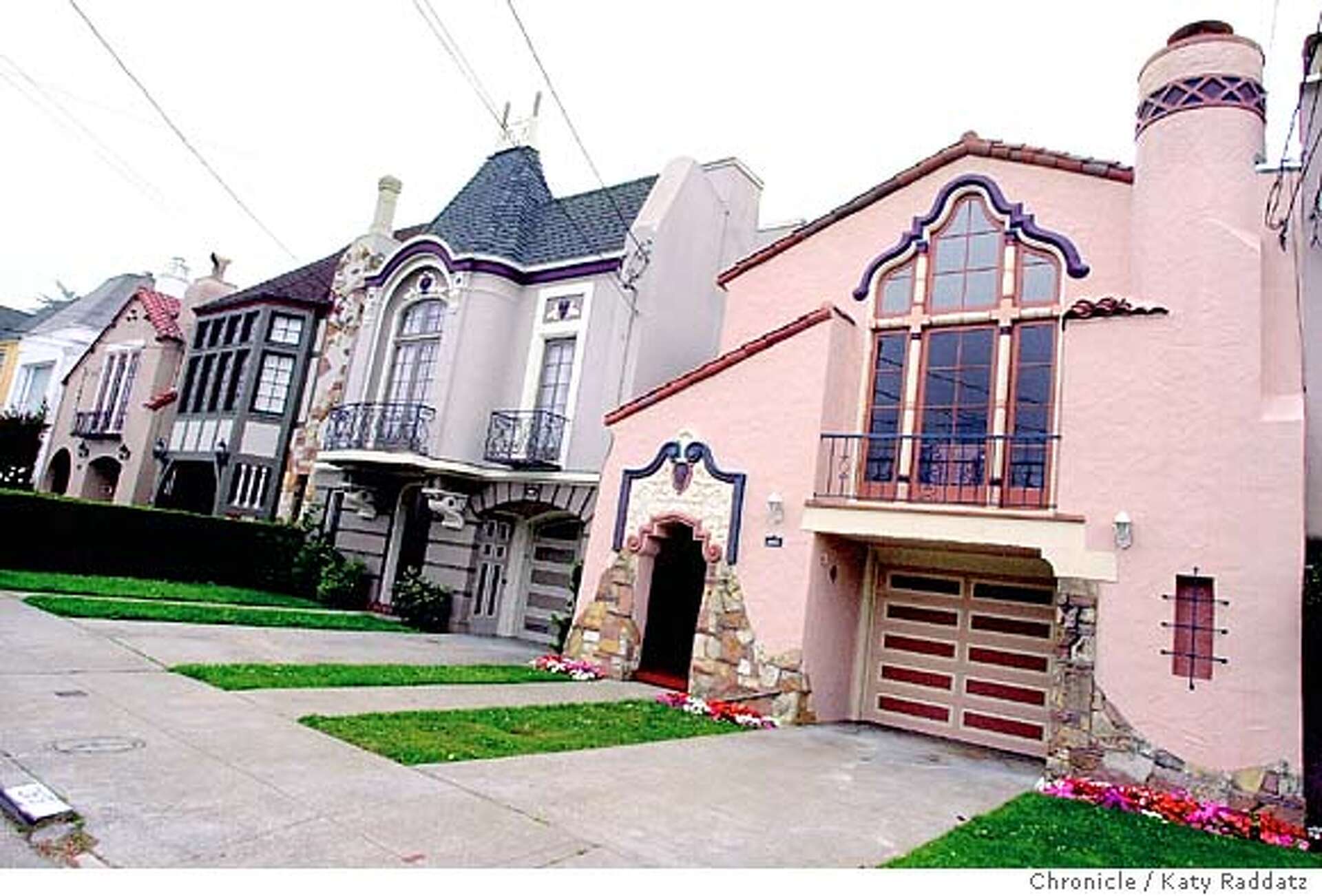 Brightening the Sunset / Oliver Rousseau, a Depression-era builder, infused  the city with rows of romantic homes, image size:1920x1301