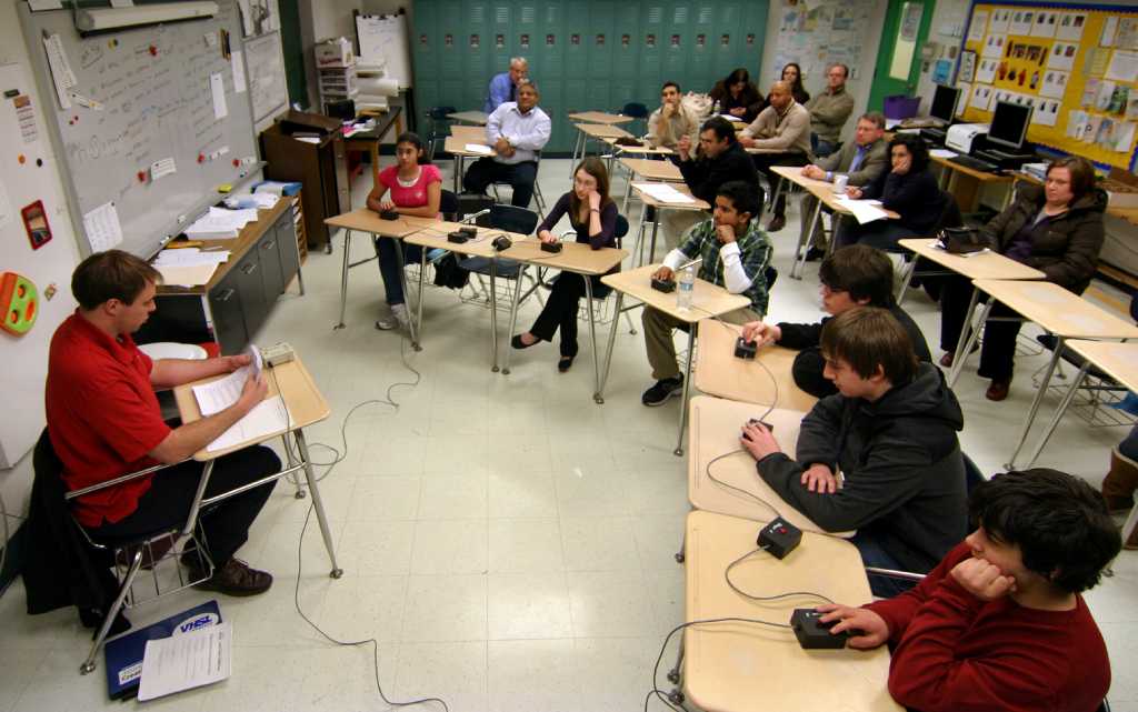 Danbury teen advances in regional history bee