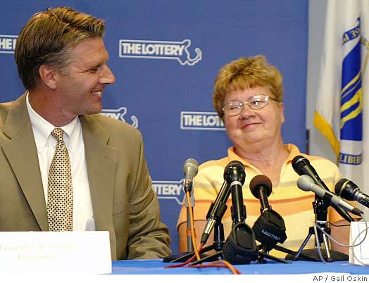 Retired janitor sweeps 294 million lotto / Secondlargest pot for