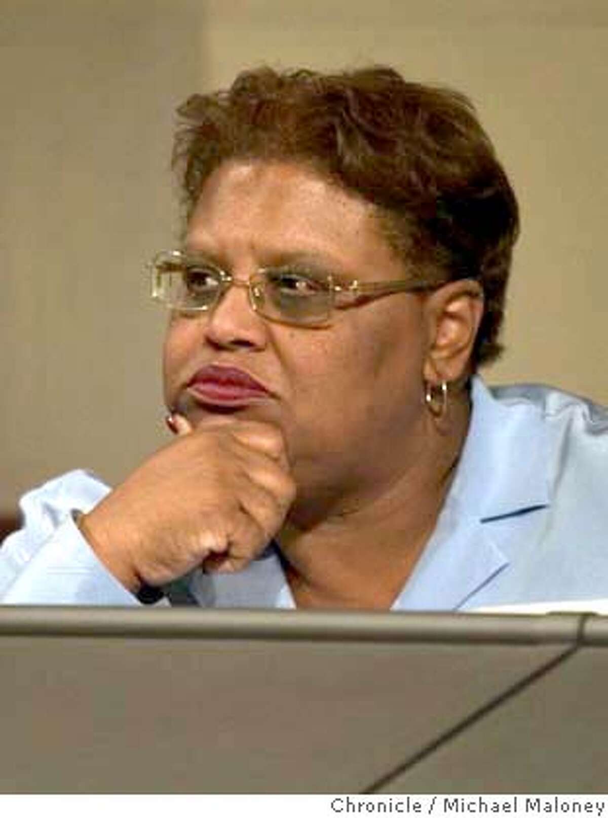 Oakland's topsecret salaries / It refuses to reveal city workers' wages