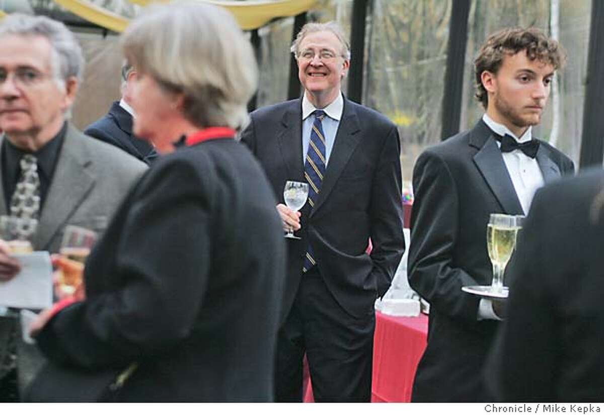 moravec22045_mk.jpg Pulitzer prize winning composer, Paul Moravec tells of his battle with mental illness at a fundraiser for the cause in Piedmont, California. Mike Kepka / The Chronicle MANDATORY CREDIT FOR PHOTOG AND SF CHRONICLE/ -MAGS OUT