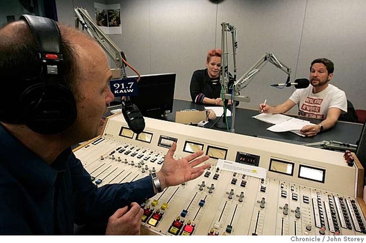 GAYTV18B_jrs_0178_jpg.JPG Left to right: David Latulippe, Marilyn Pittman, and Eric Jansen talk on the radio. The making of a gay radio show at KALW Radio. The show is called "Out in the Bay". John Storey San Francisco Event on 3/9/05 MANDATORY CREDIT FOR PHOTOG AND SF CHRONICLE/ -MAGS OUT