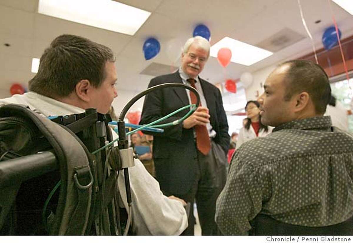 PALO ALTO / Veterans hospital is promised big gift / Expected 1