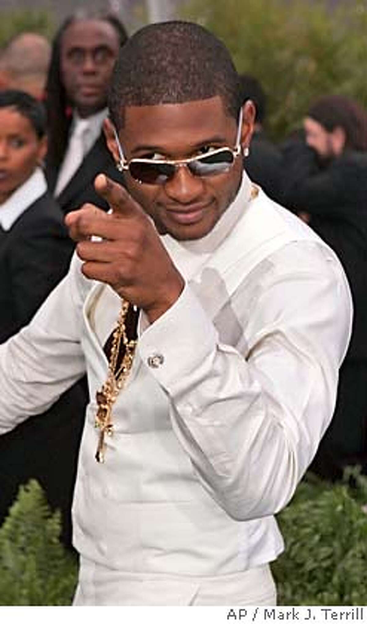 2005-grammy-awards-ray-charles-posthumous-haul-is-heftiest-8-awards
