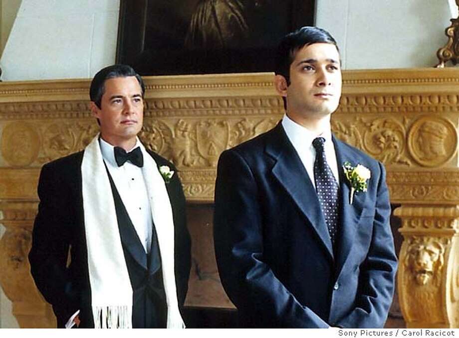 Teen with rockin body masterbates