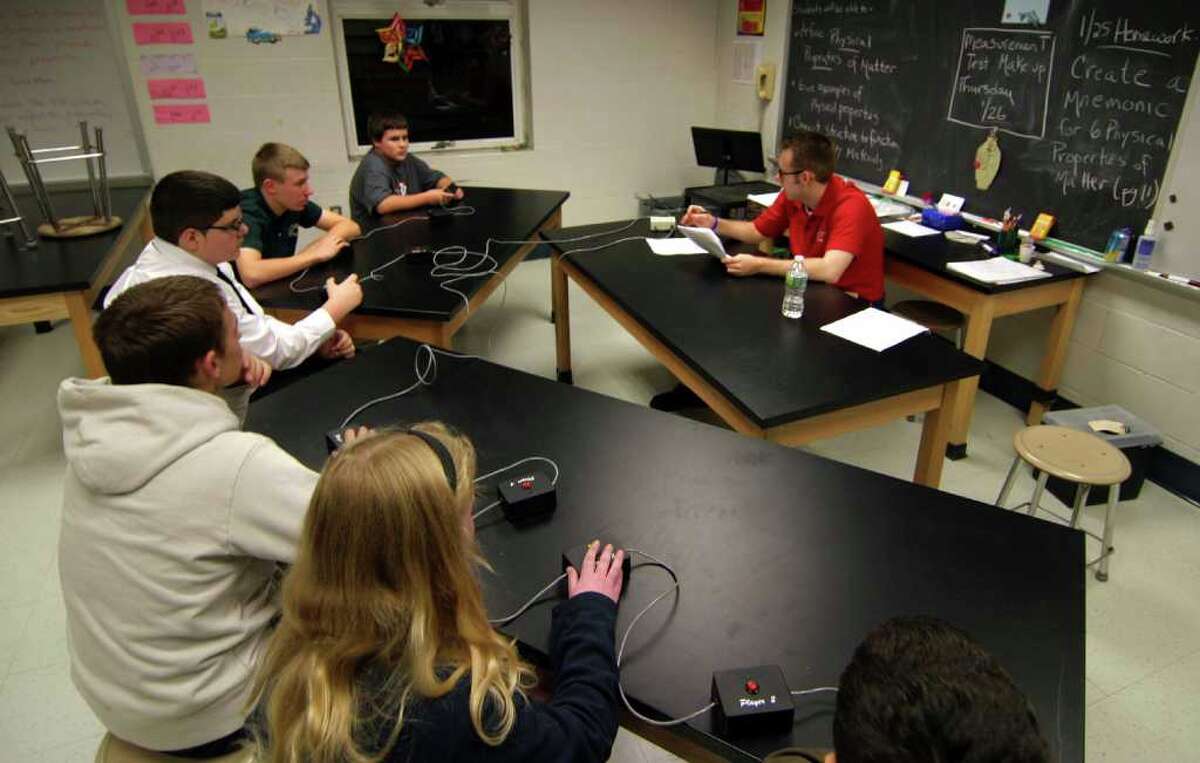 Danbury teen wins regional history bee