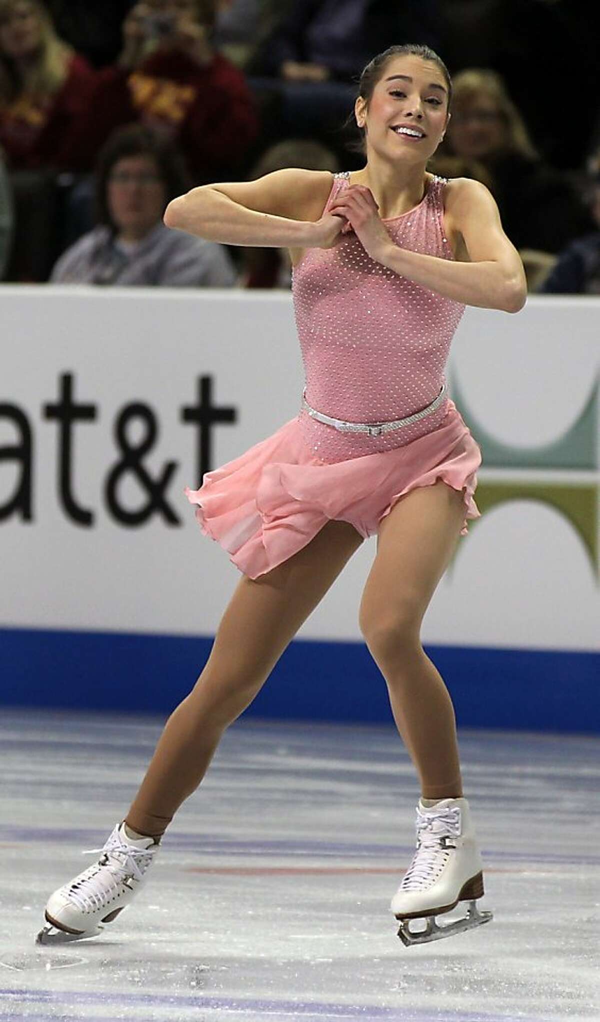 Agnes Zawadzki dominant in short program